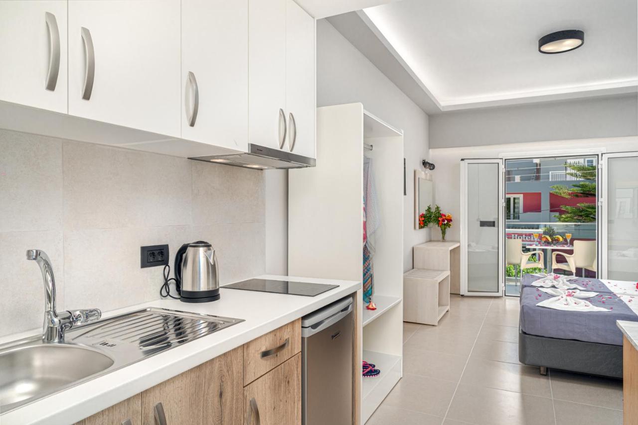 Breeze Luxury Rooms Laganas Esterno foto